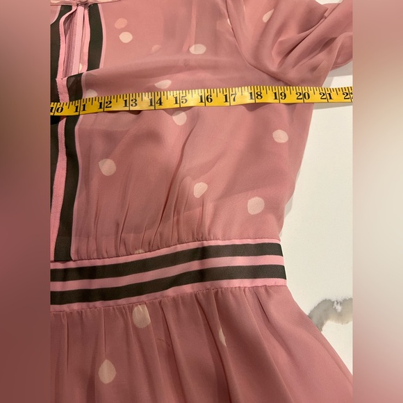 Gal meets glam Finley - Picture 9 of 12